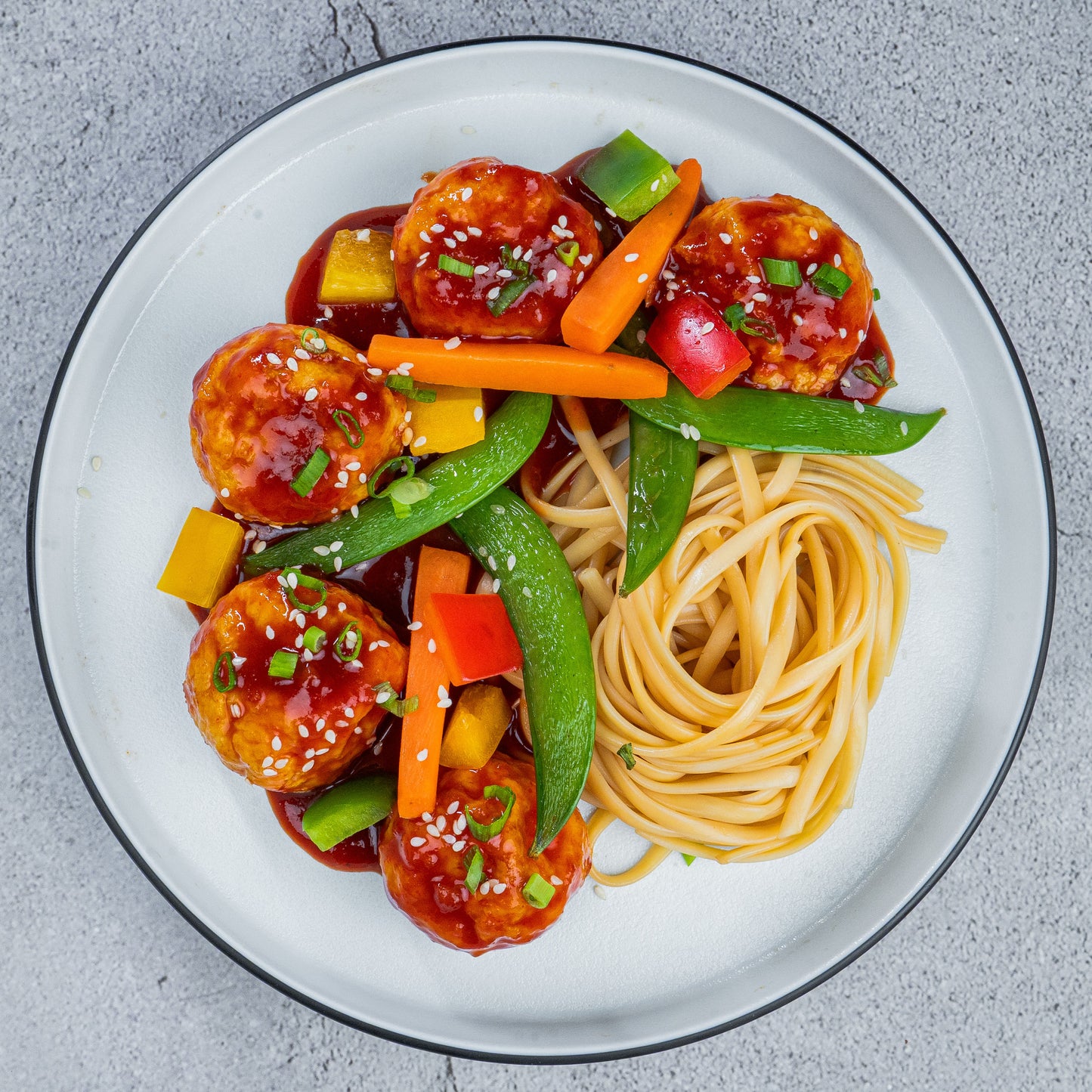 Paneer Manchurian with Stir Fried Noodles(P)