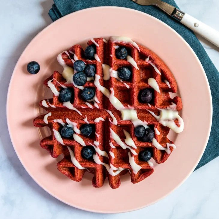 Red Velvet Protein Waffle with Vanilla Yogurt Icing(P)