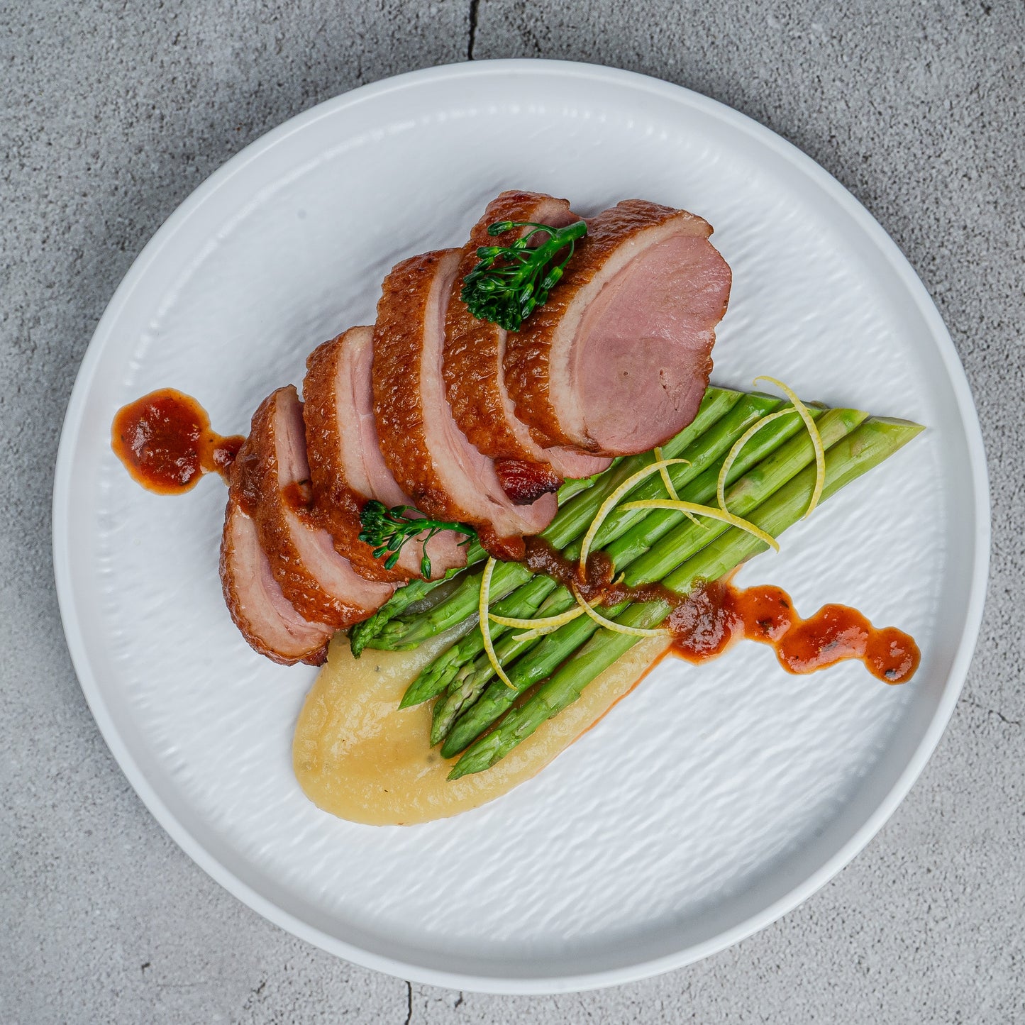 Smoked Duck Breast with Garlic Mash & Citric Peppercorn Jus(B)