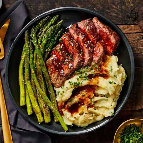 Beef Loin with Truffle Mash and Asparagus(S)