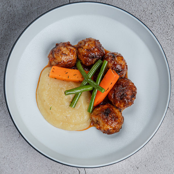 Bourguignon-Style Meat-less balls with Cauli-potato Mash 