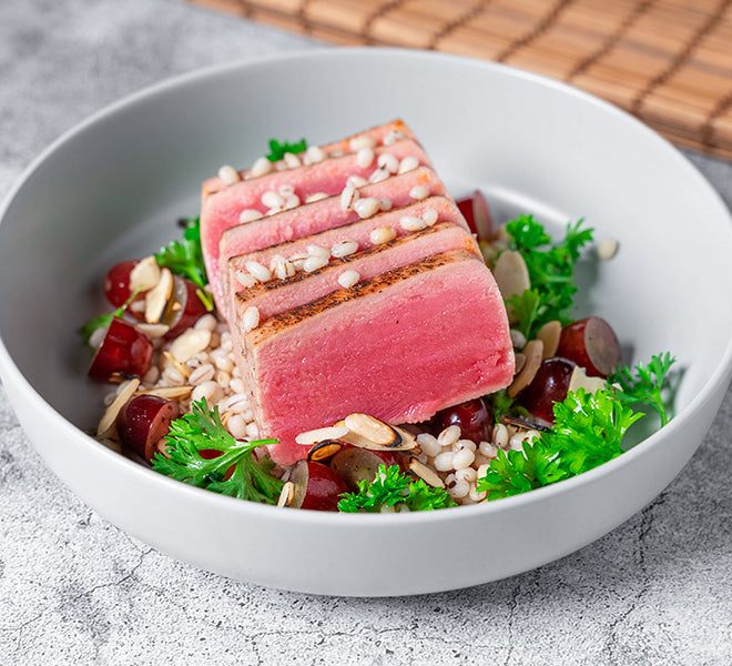 Pan seared Tuna in barley salad(B)