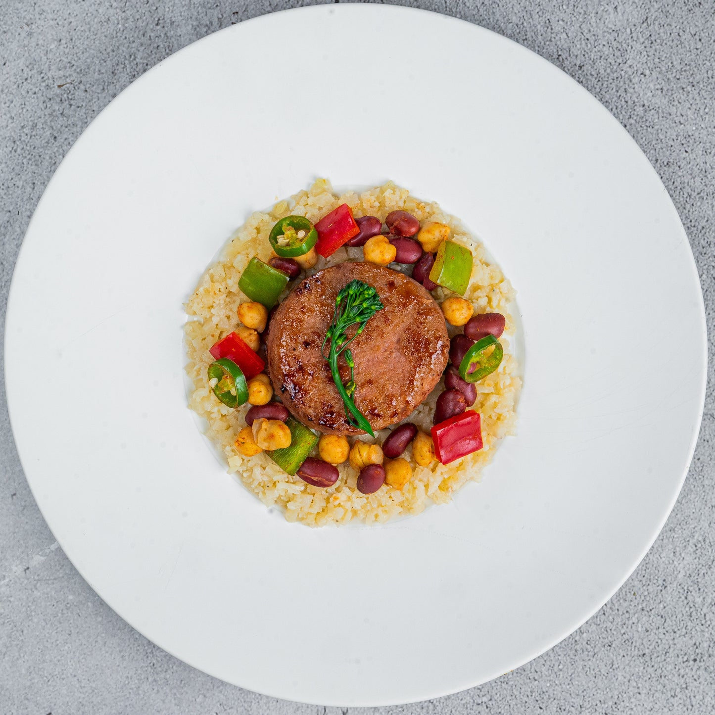 Quorn Patty with Spiced Legumes and Rice Pilaf(P)