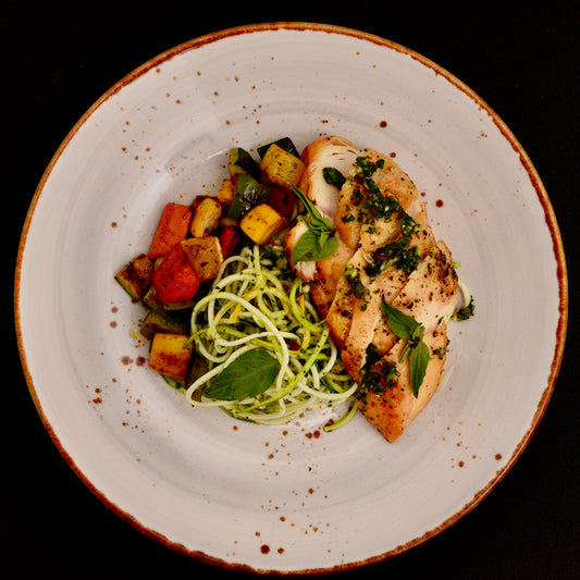 Bay Leaf Chicken with Pesto Zoodles(Sculpt)