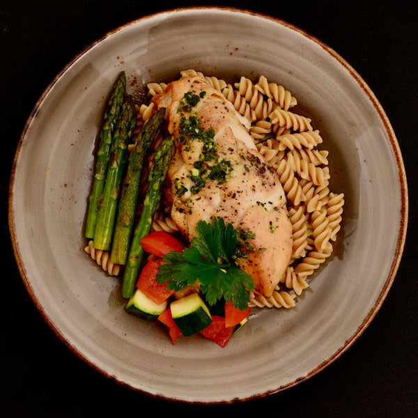Garlicky Greek Chicken with Wholemeal Pasta(B)